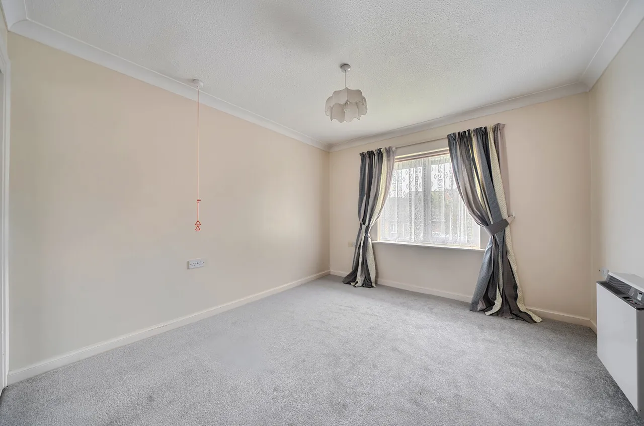 Sharon Road, West End, SO30, photo 10
