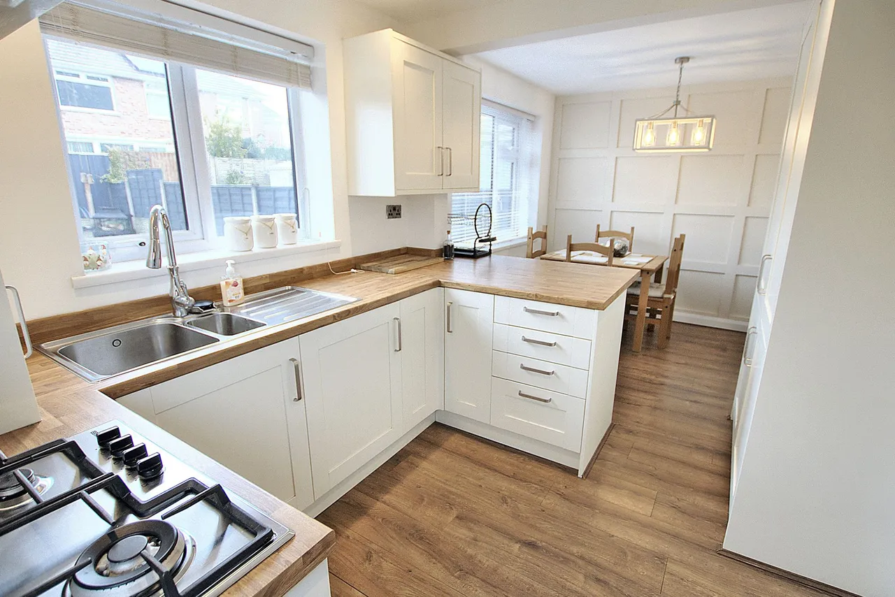 Warrington Road, Widnes, WA8, photo 7