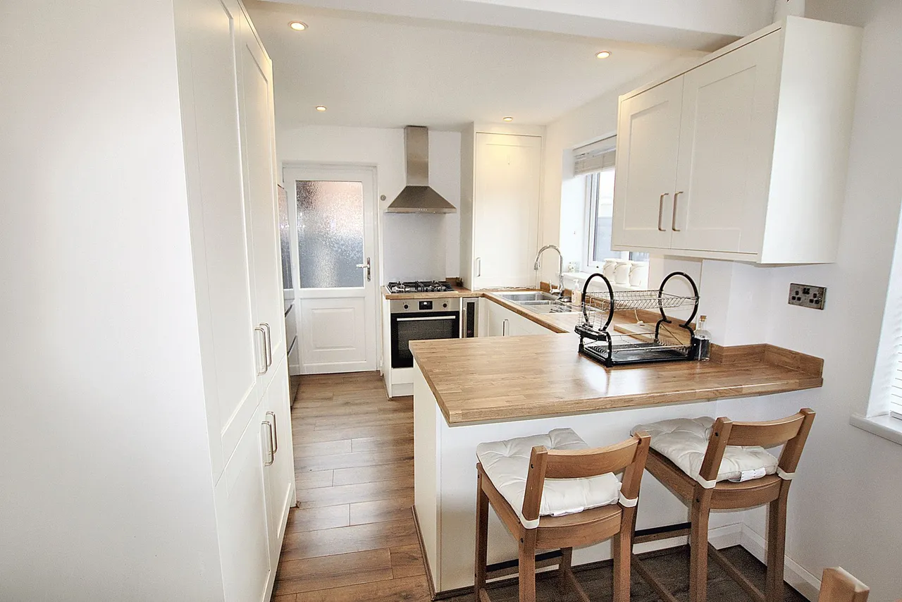 Warrington Road, Widnes, WA8, photo 9