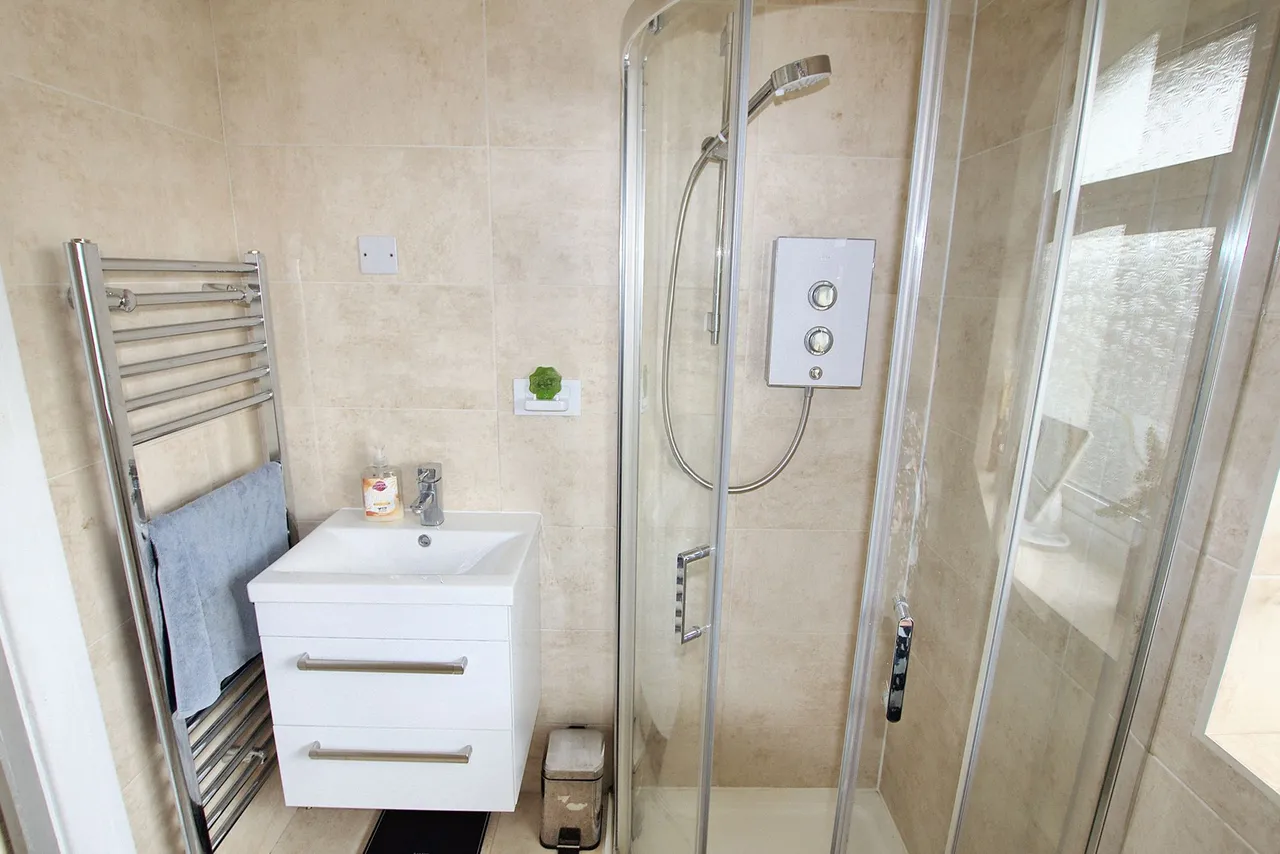 Warrington Road, Widnes, WA8, photo 19