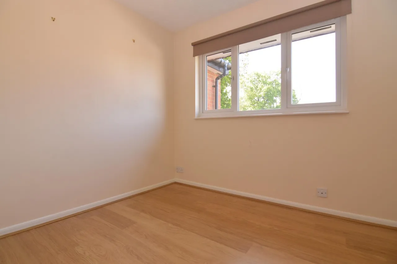 Horatio Avenue, Warfield, RG42, photo 5