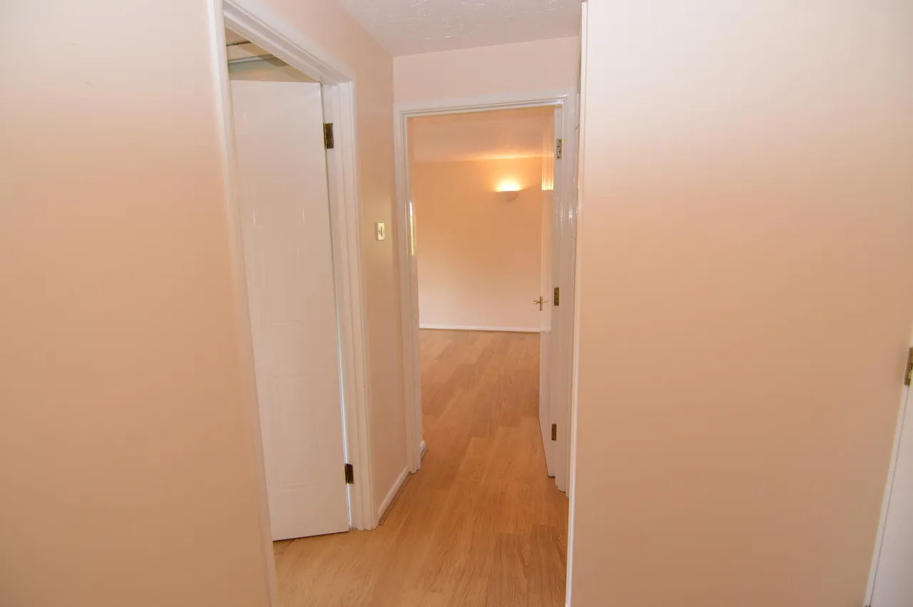 Horatio Avenue, Warfield, RG42, photo 8