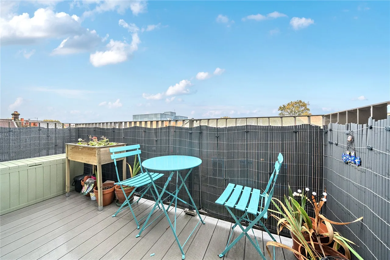 Doyle Road, London, SE25, photo 17