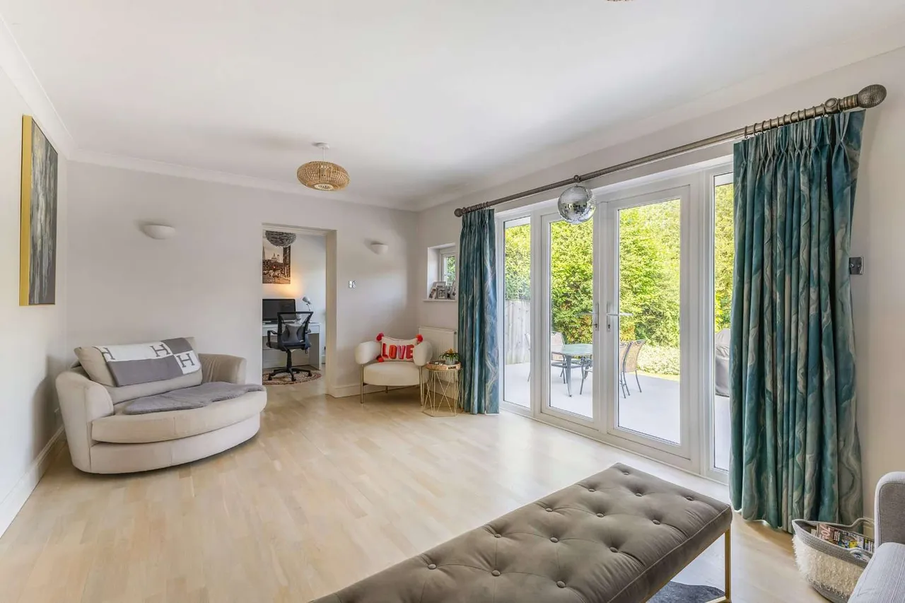 Evelyn Way, Stoke d'Abernon, Cobham, Surrey, KT11 2SJ, photo 7