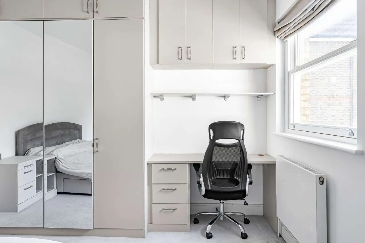 North Common Road, London, W5 2QB, photo 8