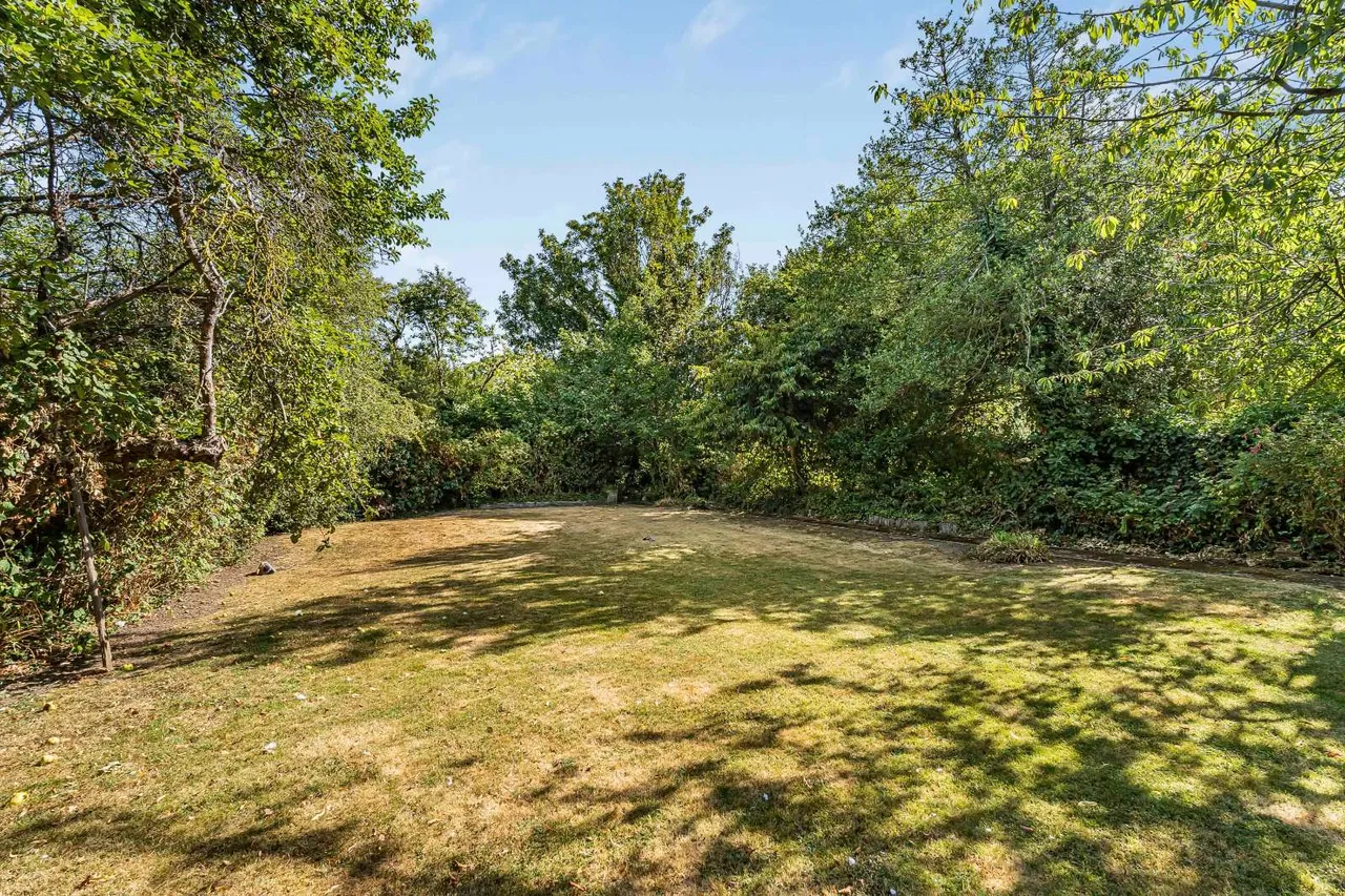 North Common Road, London, W5 2QB, photo 11