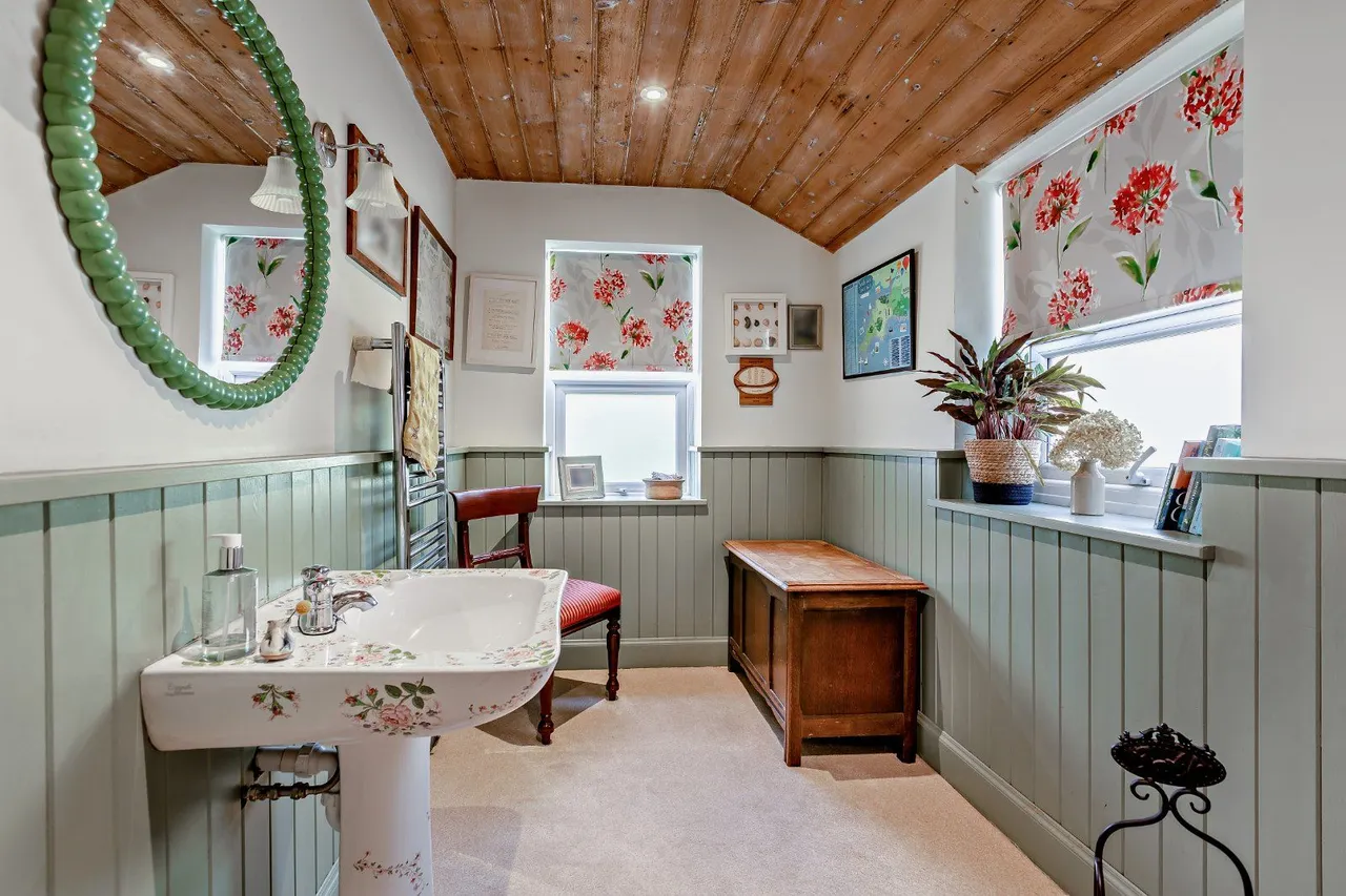 Burrow Knapp Way, Dalwood, Axminster, Devon, EX13 7ES, photo 11