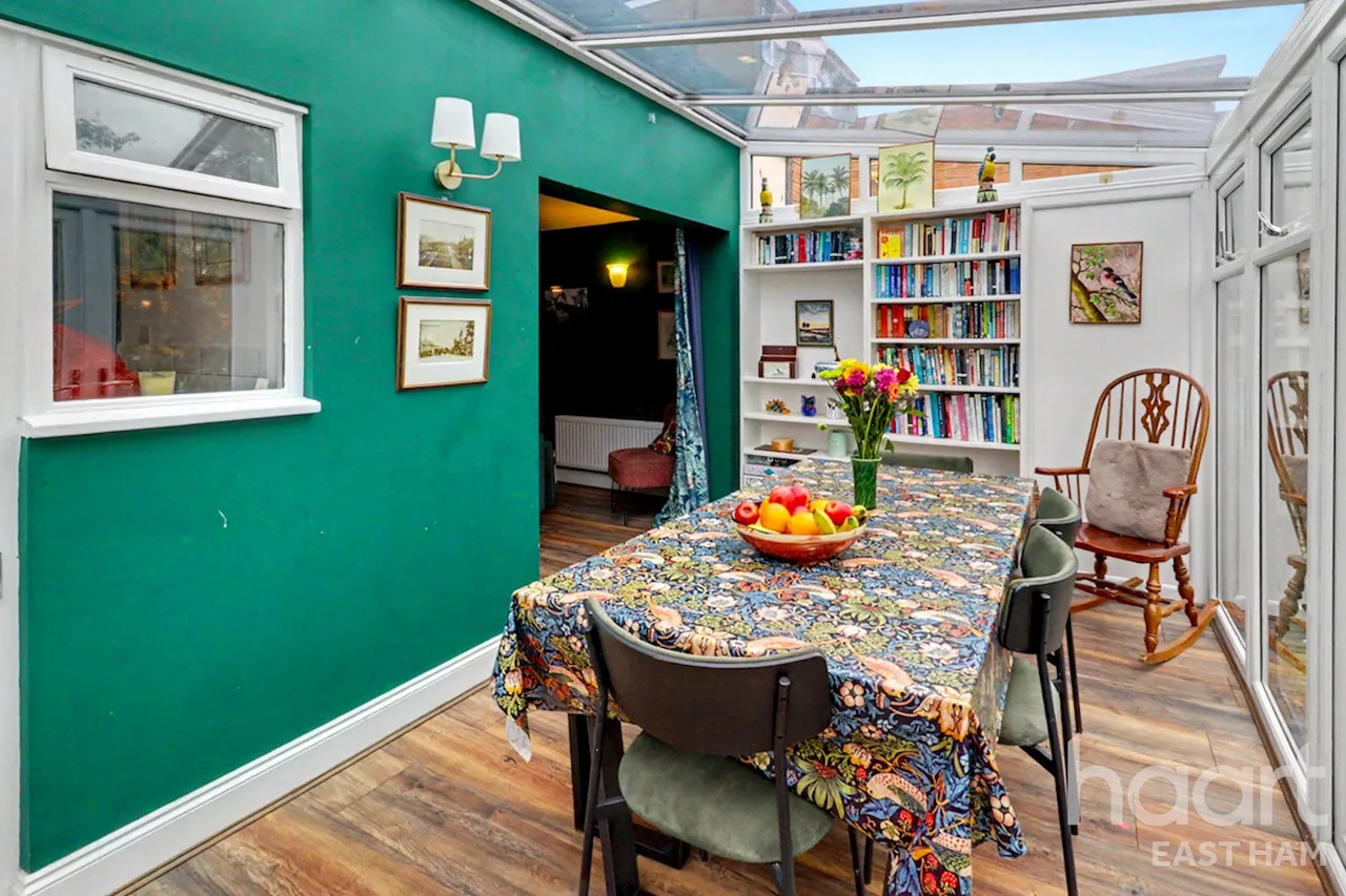 Fourth Avenue, London, E12, photo 16