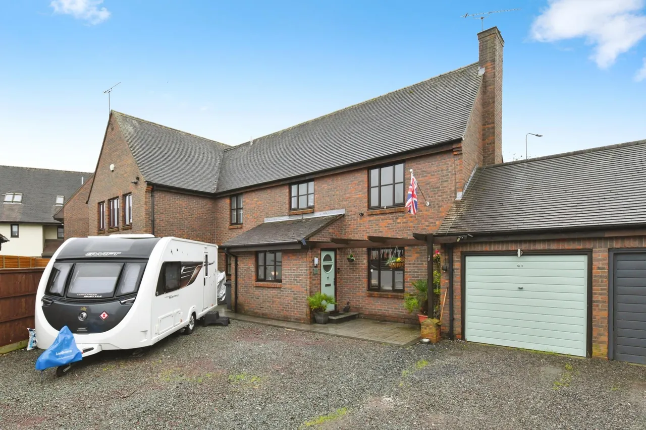 4 bed house for sale, Abbotsleigh Road, South Woodham Ferrers, CM3
