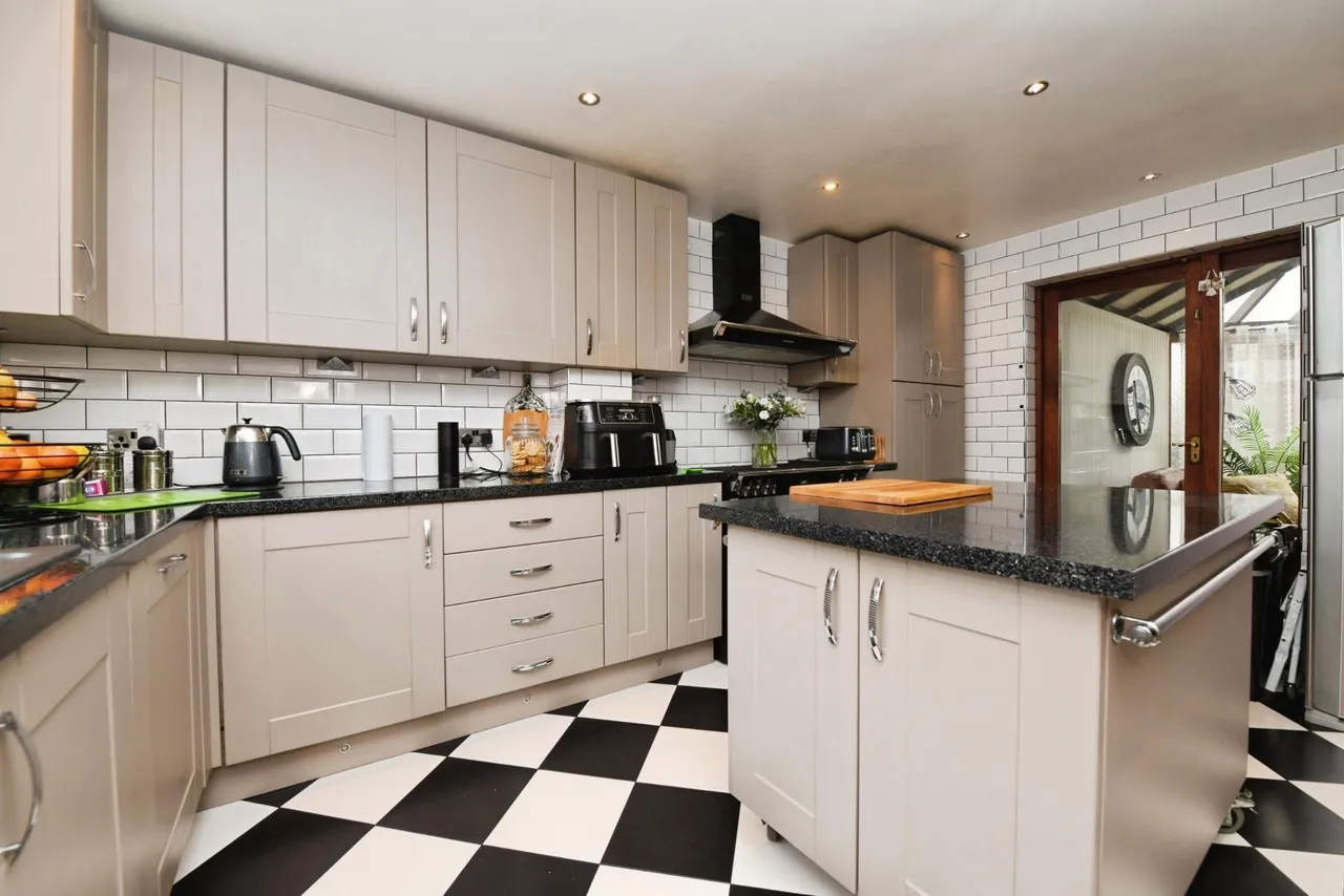 Abbotsleigh Road, South Woodham Ferrers, CM3, photo 5