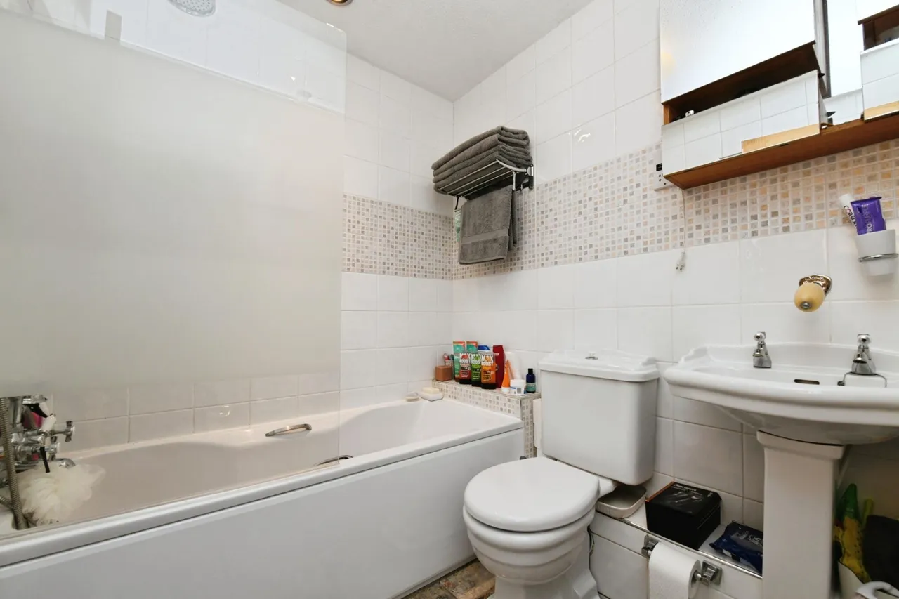 Abbotsleigh Road, South Woodham Ferrers, CM3, photo 18