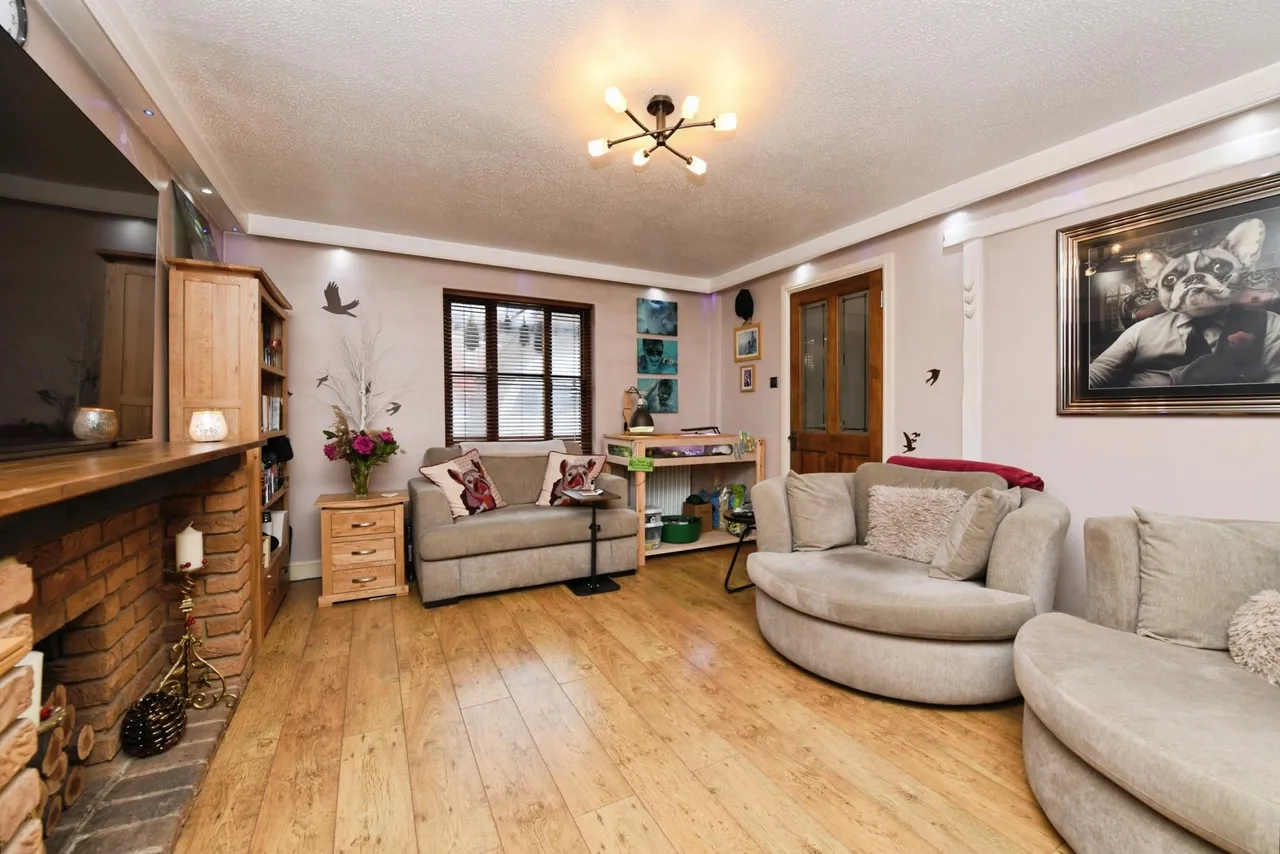 Abbotsleigh Road, South Woodham Ferrers, CM3, photo 3