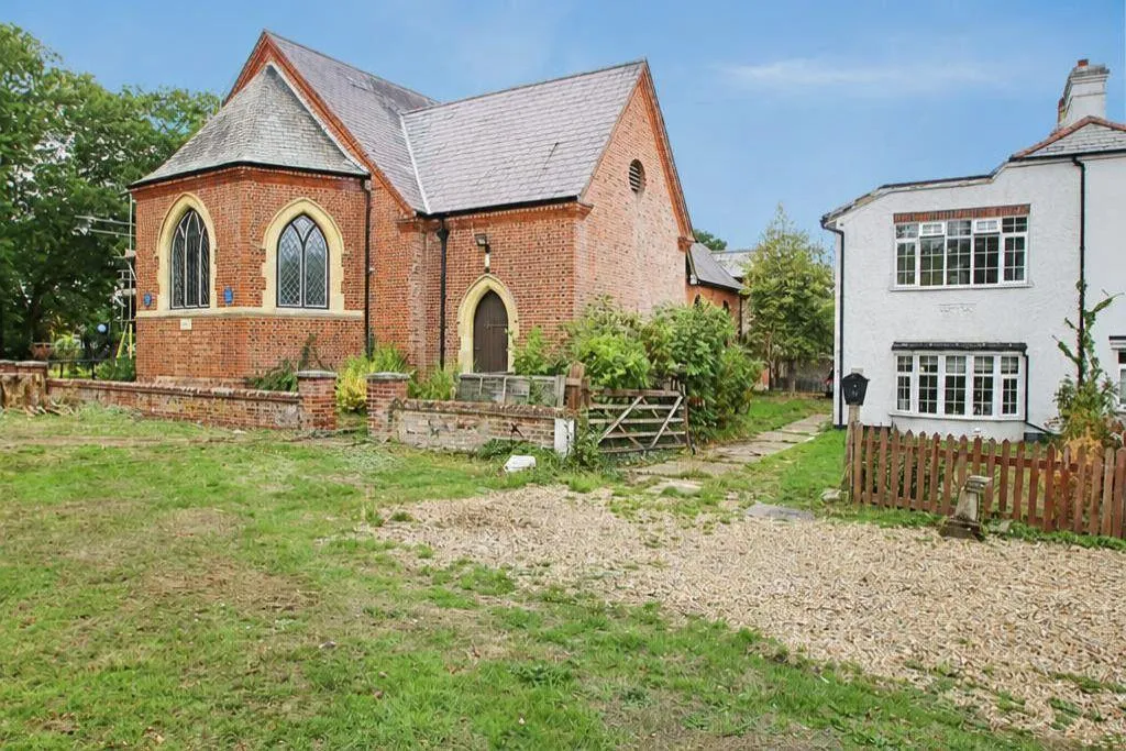 School Close, Bisley, GU24, photo 11