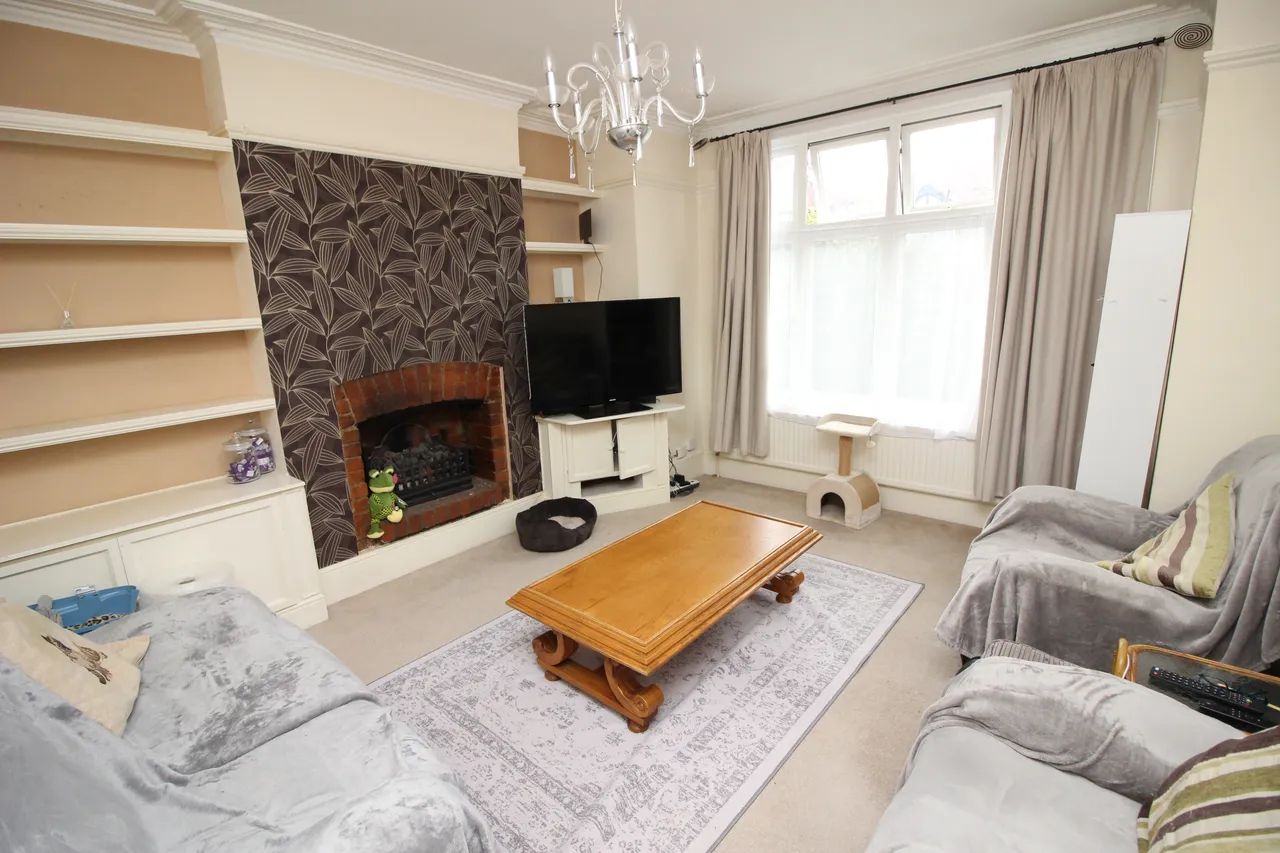Brinkley Road, Worcester Park, KT4, photo 2