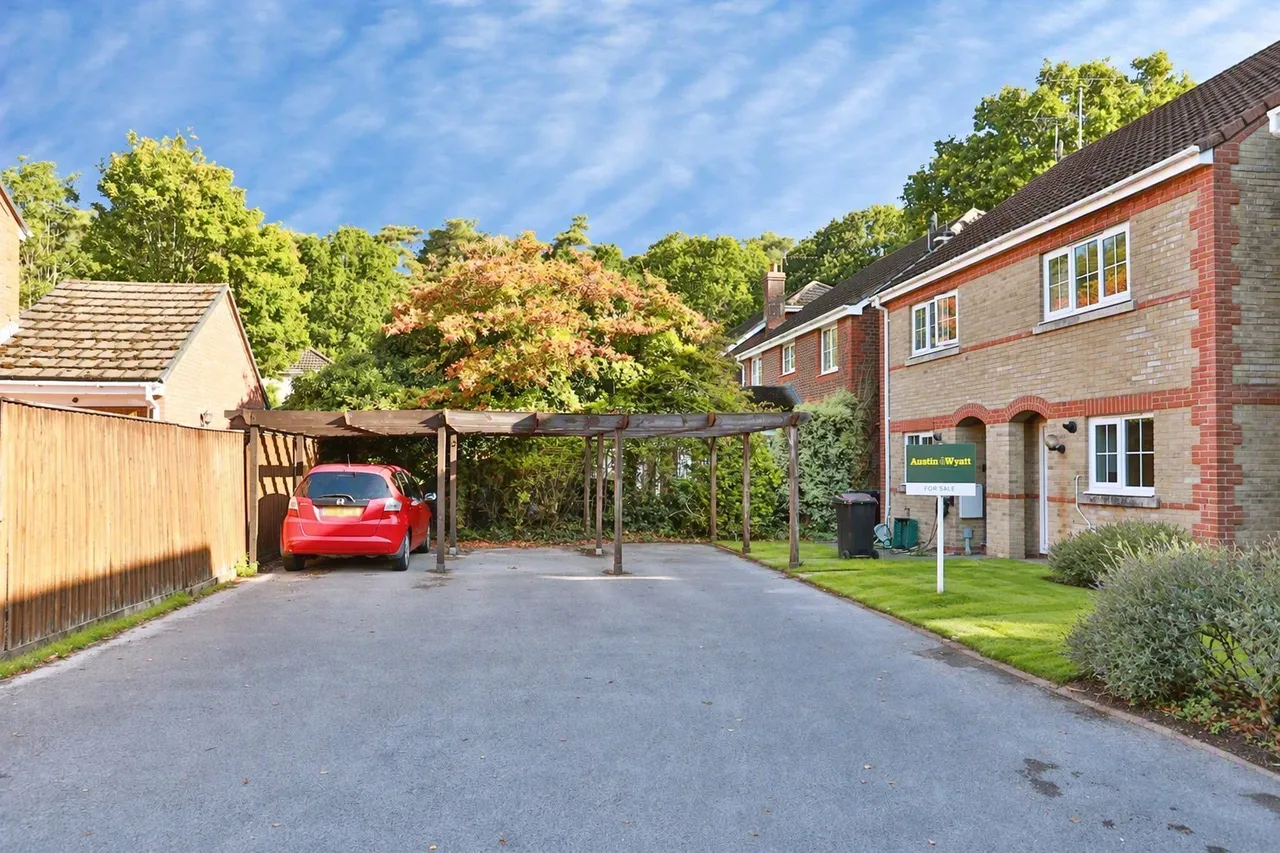 Starlight Farm Close, Verwood, BH31, photo 10