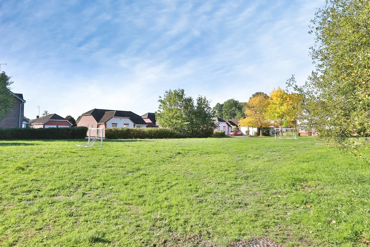 Starlight Farm Close, Verwood, BH31, photo 11