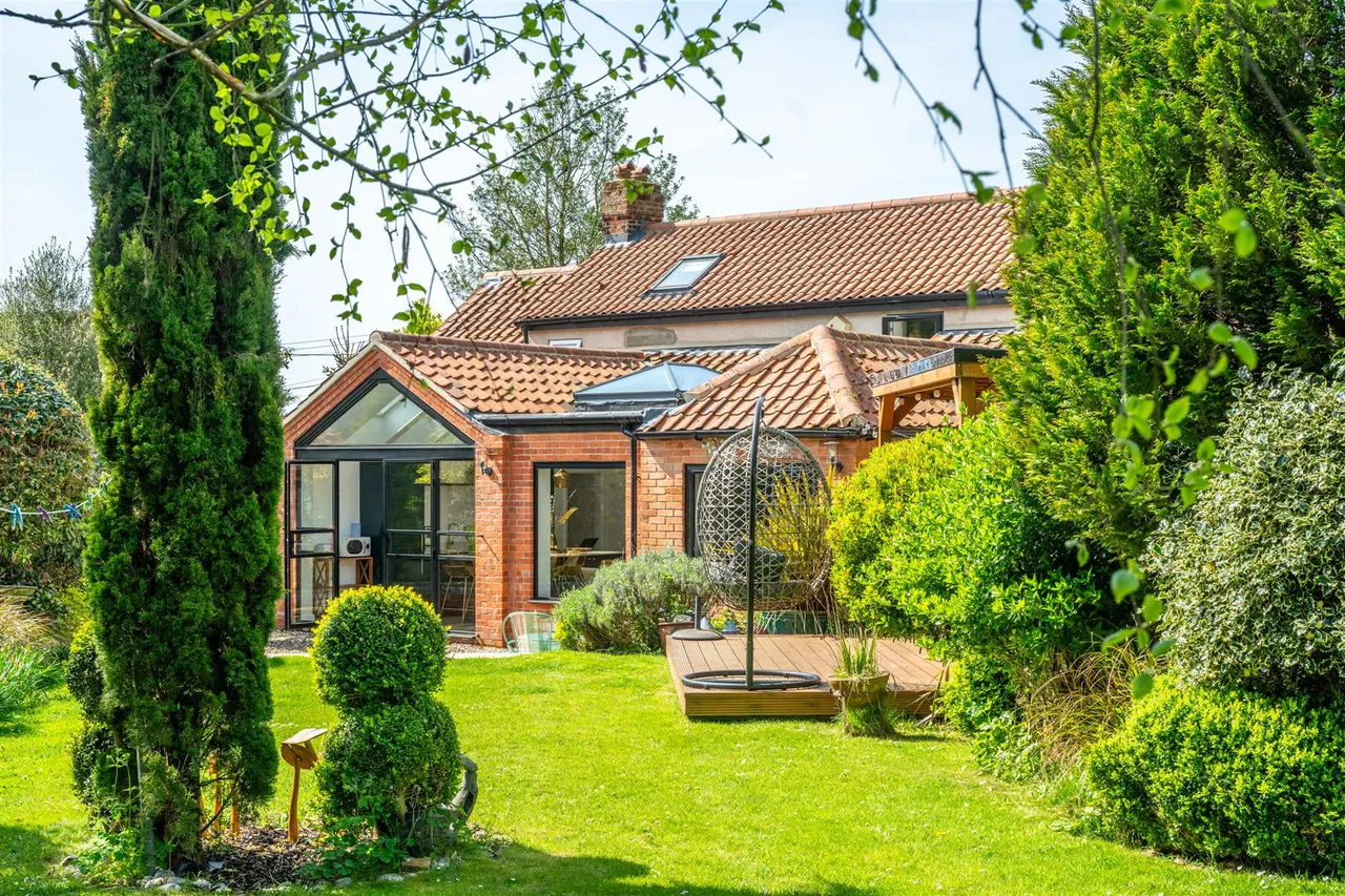 Norwich Road, Edgefield, NR24, photo 2