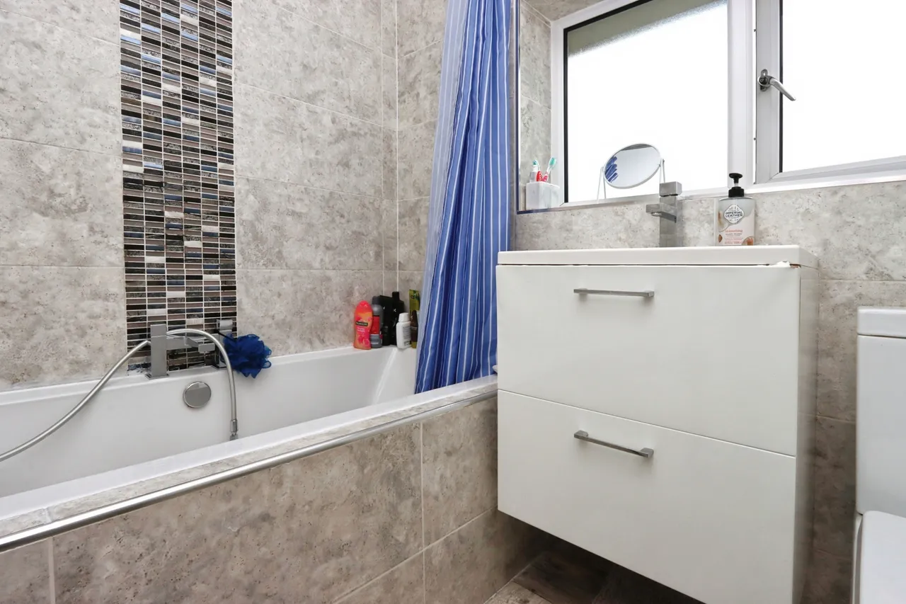 Medlock Close, Sheffield, photo 12