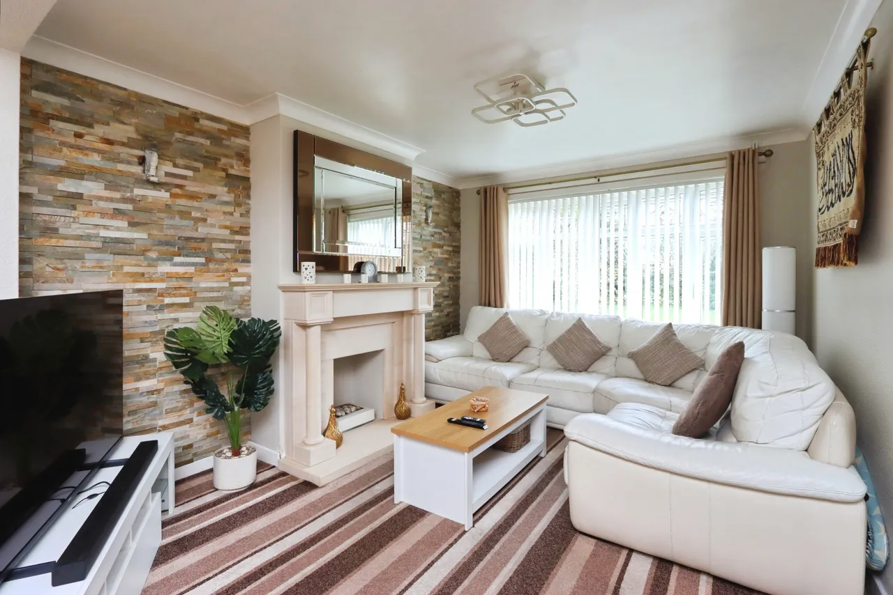 Medlock Close, Sheffield, photo 2
