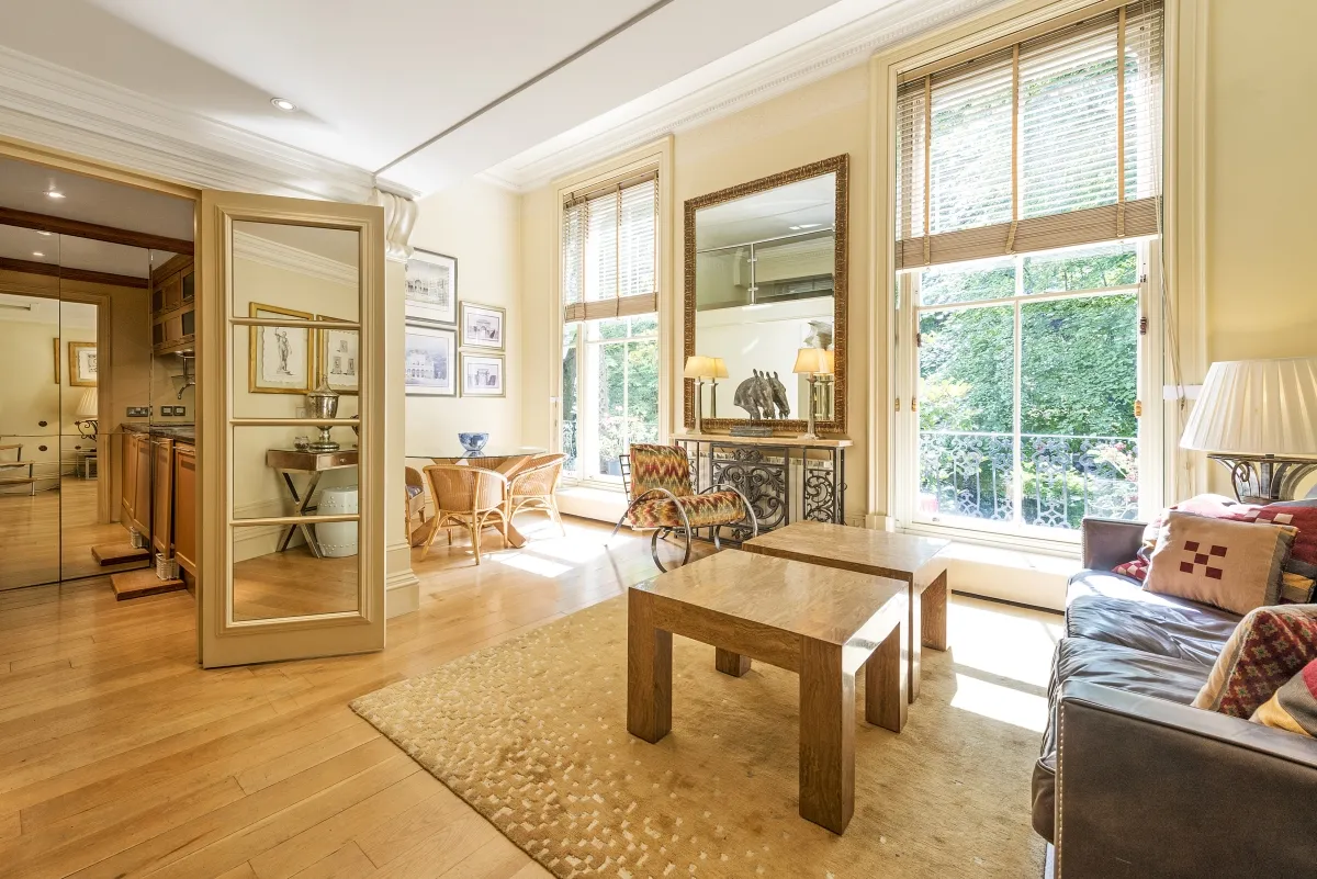 2 bed flat to rent, Porchester Square, Bayswater, W2