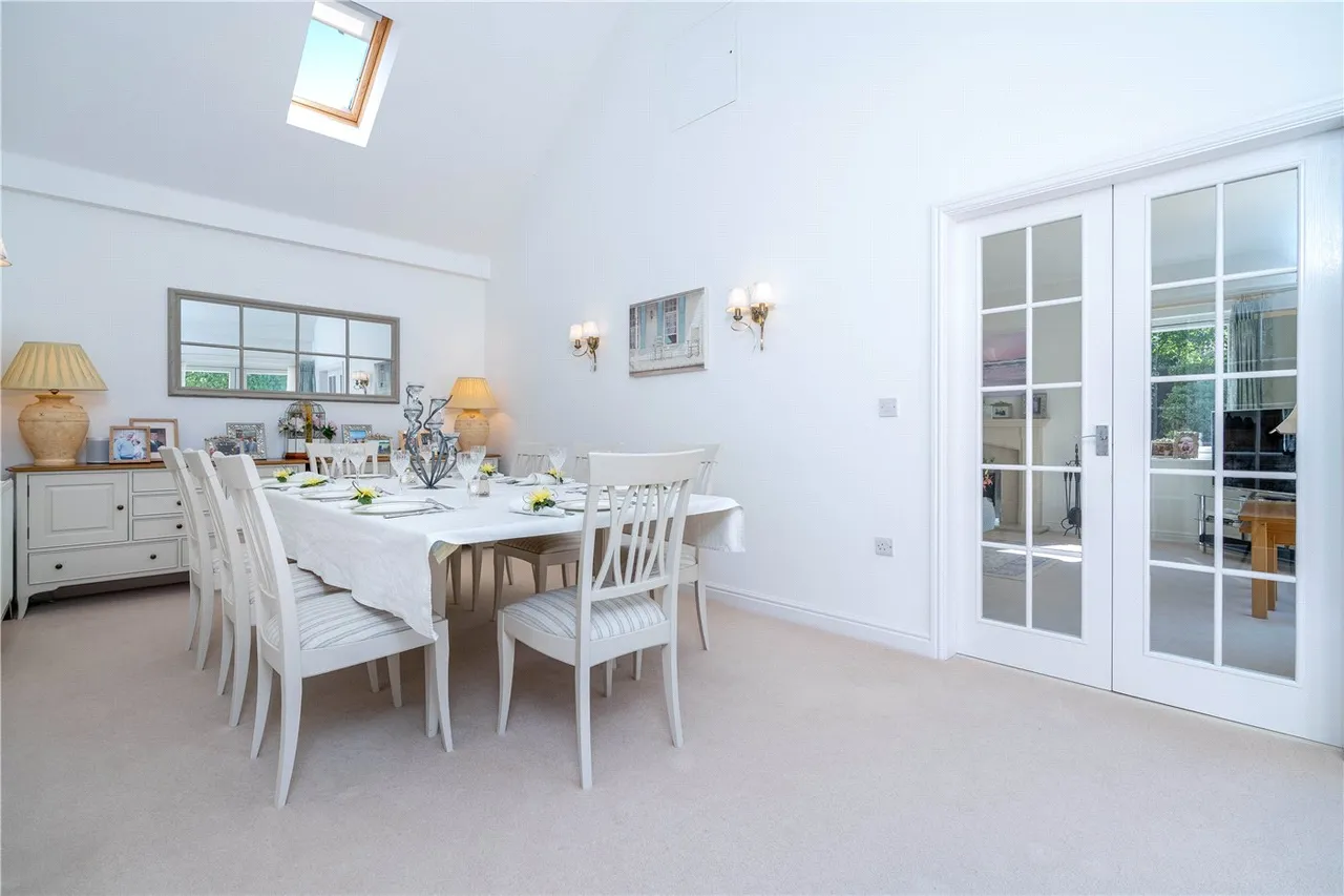 Balmoral Drive, Sleaford, Lincolnshire, NG34, photo 11