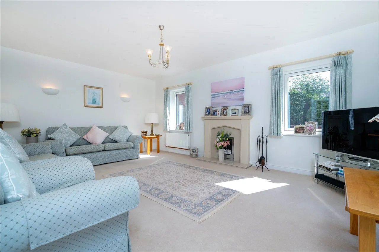 Balmoral Drive, Sleaford, Lincolnshire, NG34, photo 12