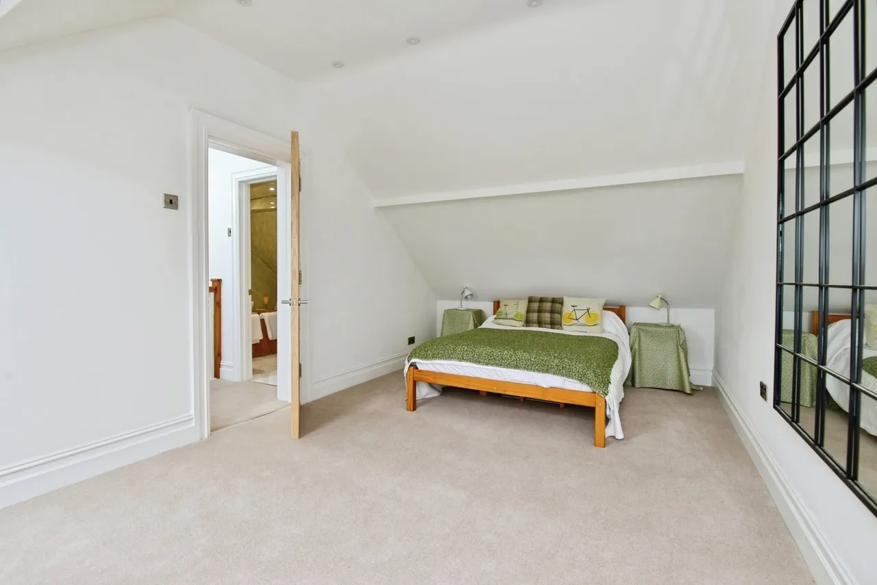 Fields Road, Alsager, ST7, photo 18