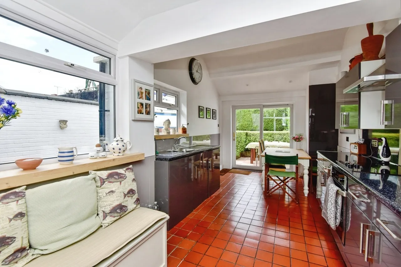 Fields Road, Alsager, ST7, photo 6
