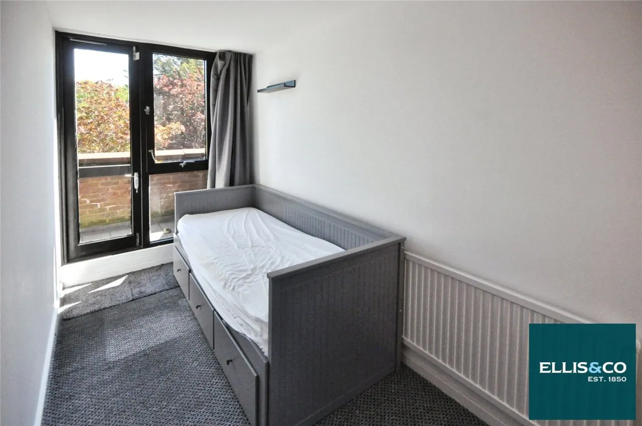 Britten Close, Golders Green, NW11, photo 10