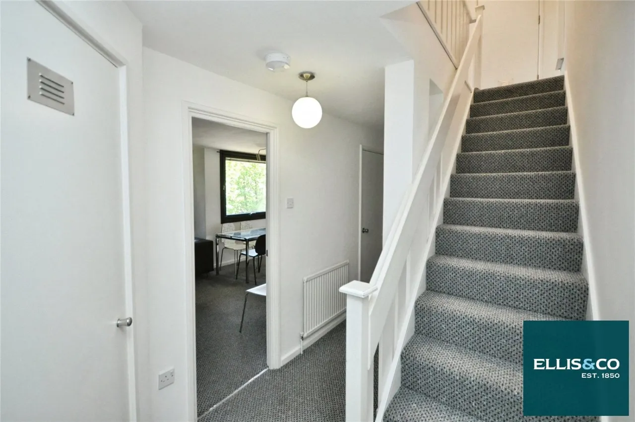 Britten Close, Golders Green, NW11, photo 12