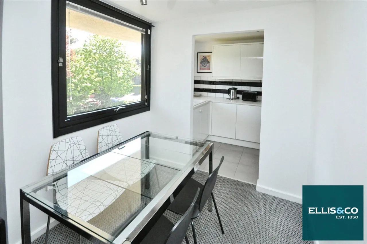 Britten Close, Golders Green, NW11, photo 4