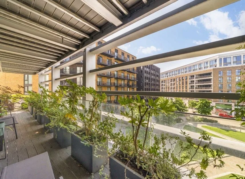 Royal Crest Avenue, Royal Wharf, E16, photo 8