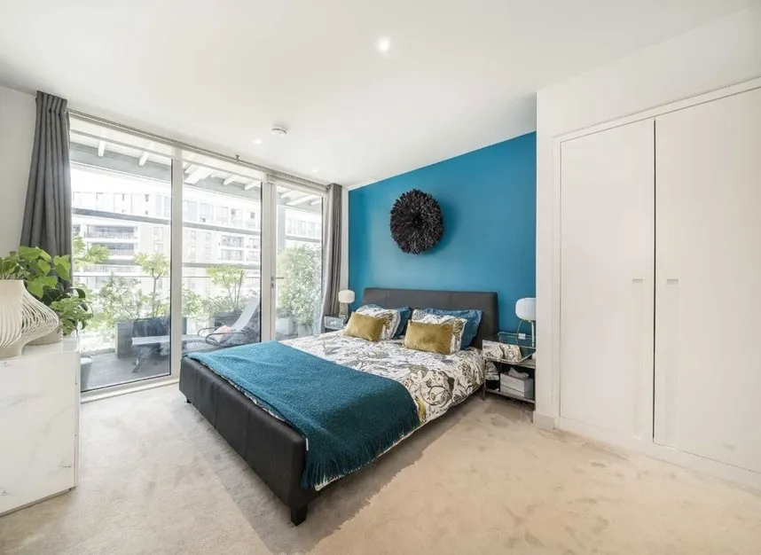 Royal Crest Avenue, Royal Wharf, E16, photo 5