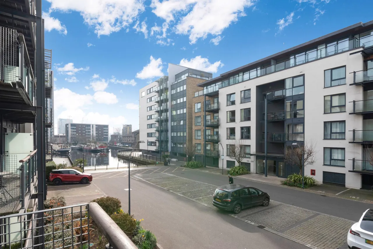 Boardwalk Place, Canary Wharf, E14, photo 2