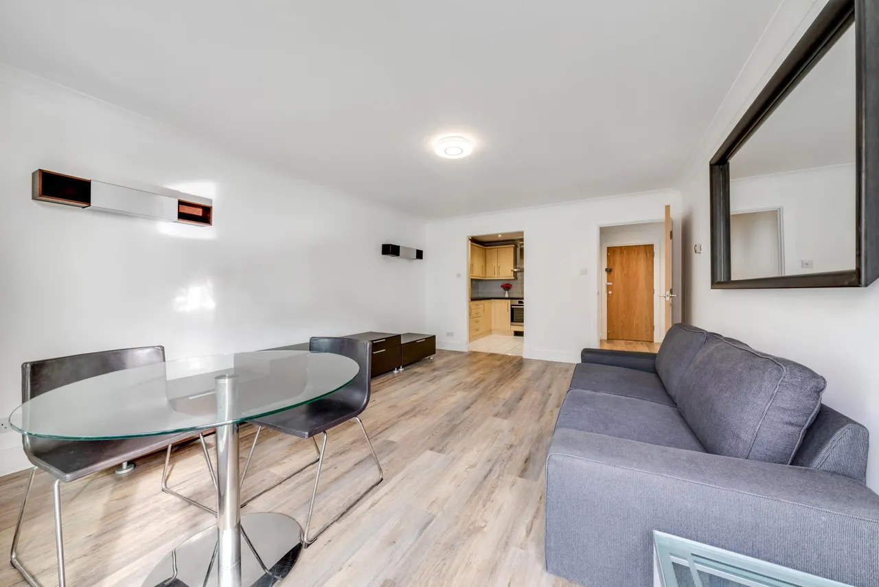 Boardwalk Place, Canary Wharf, E14, photo 4