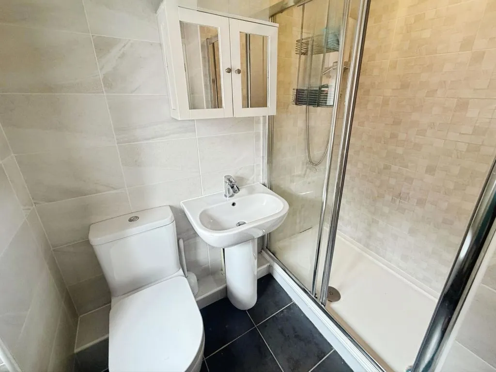 Newcastle Upon Tyne NE12 8RF, NE12, photo 12