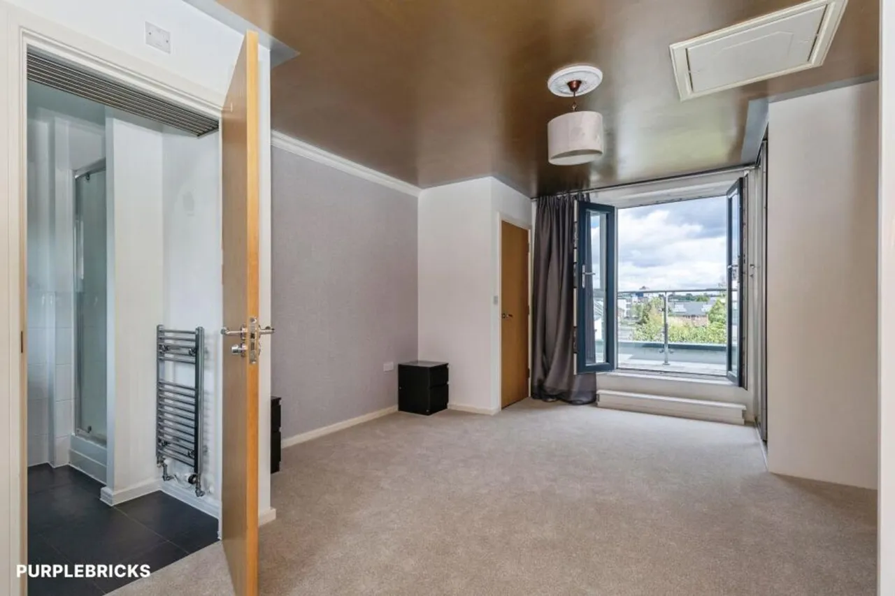 Lower Broughton Road, Salford, M7, photo 4