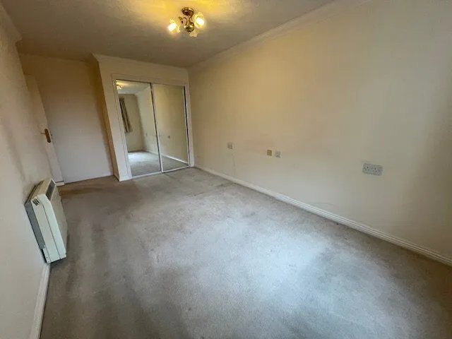 High Street, Portishead, BS20, photo 6