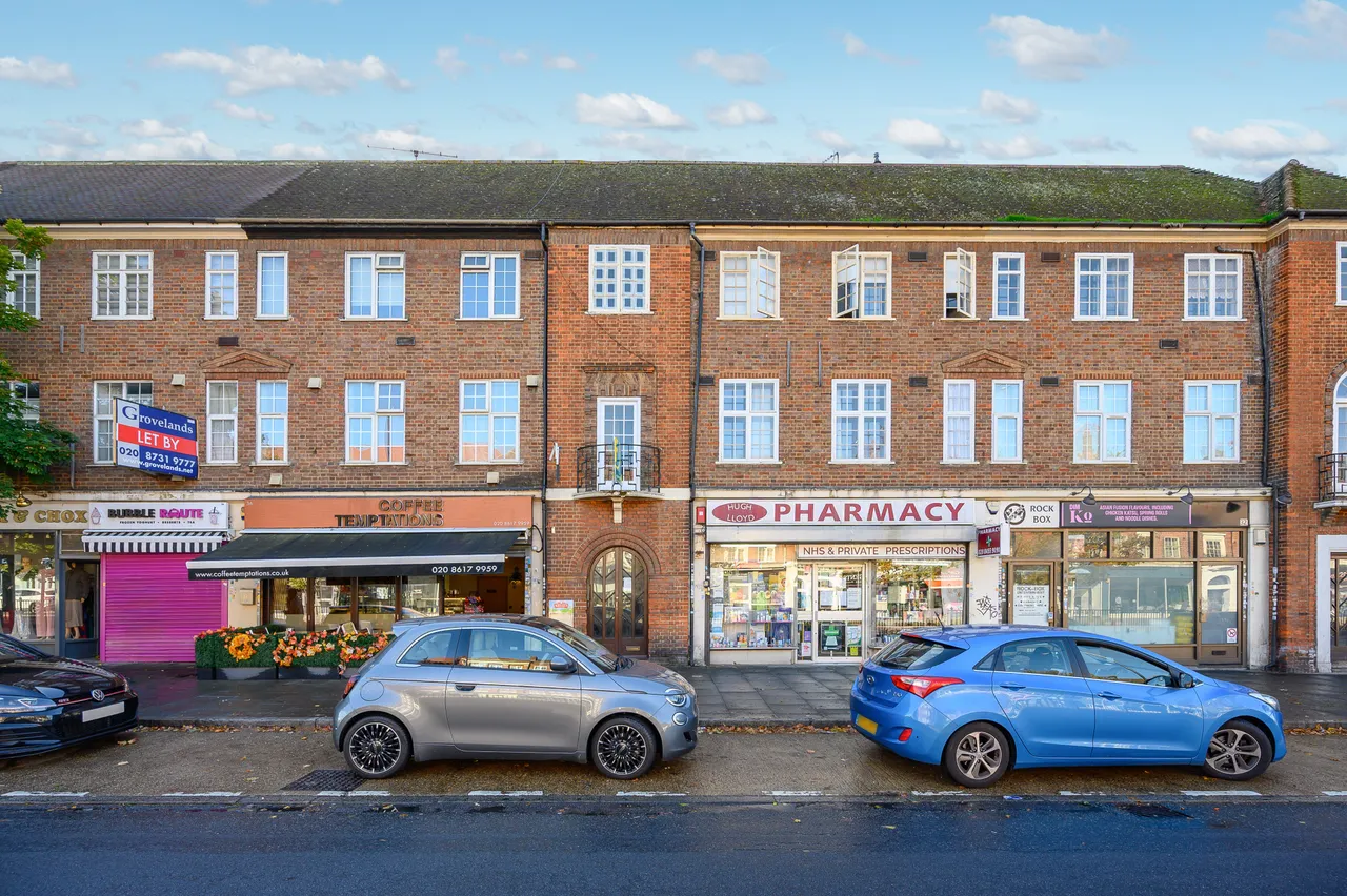 London, NW11, photo 9