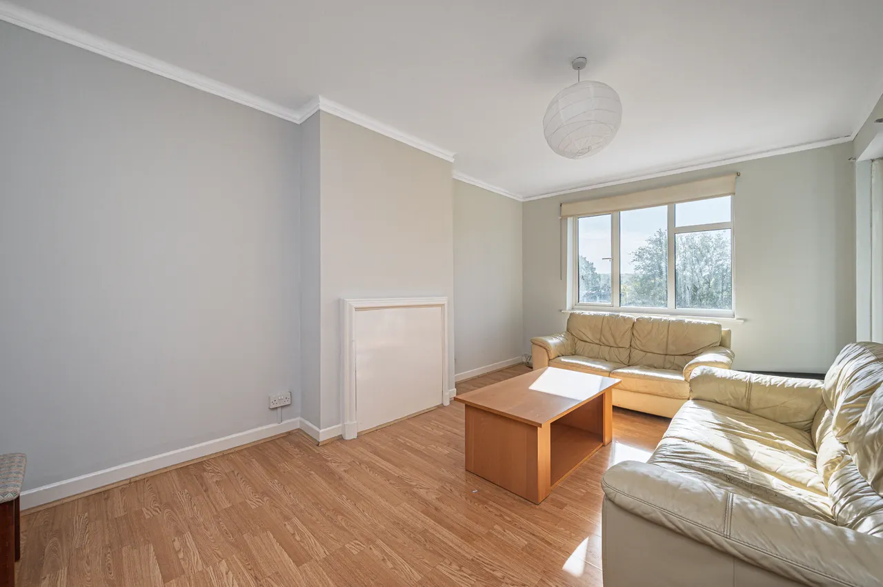 London, NW11, photo 11