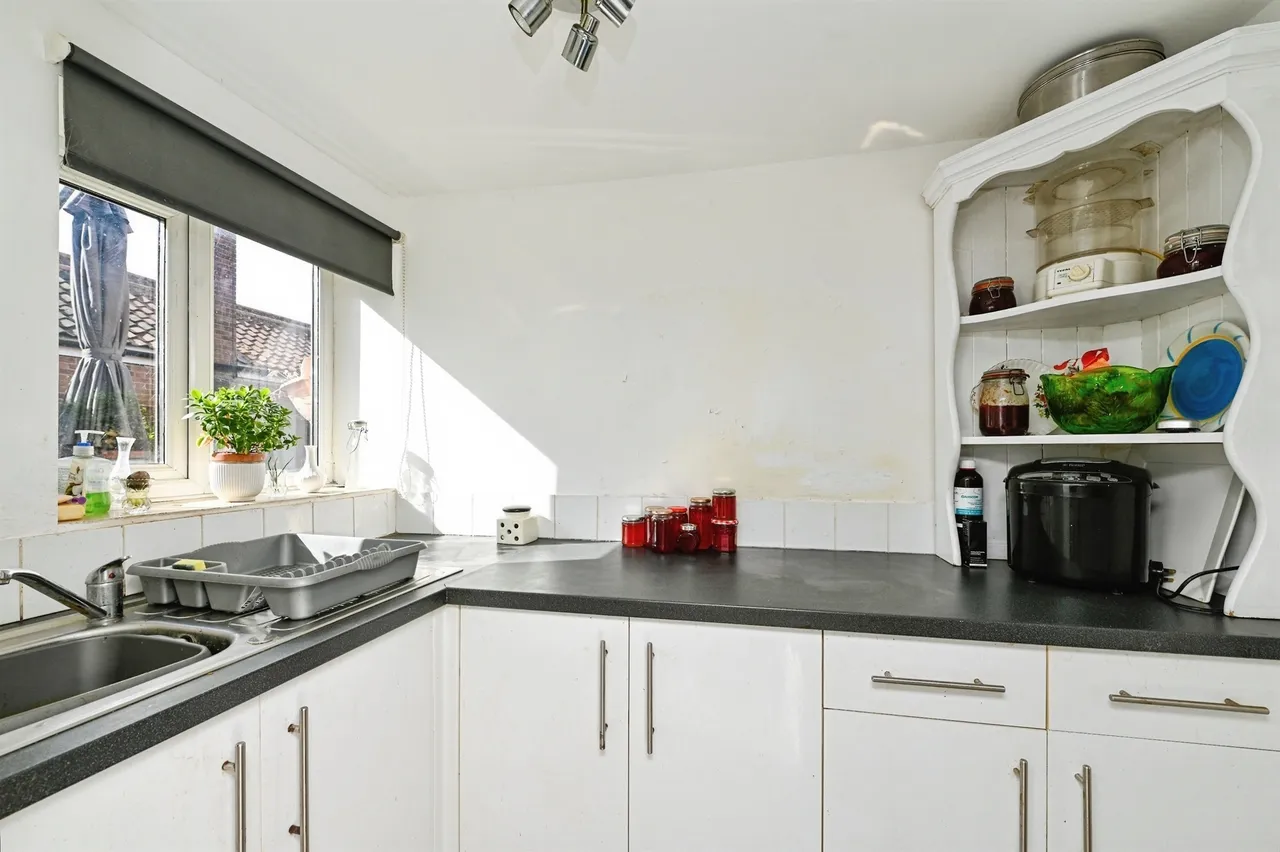 High Street, Heacham, PE31, photo 5