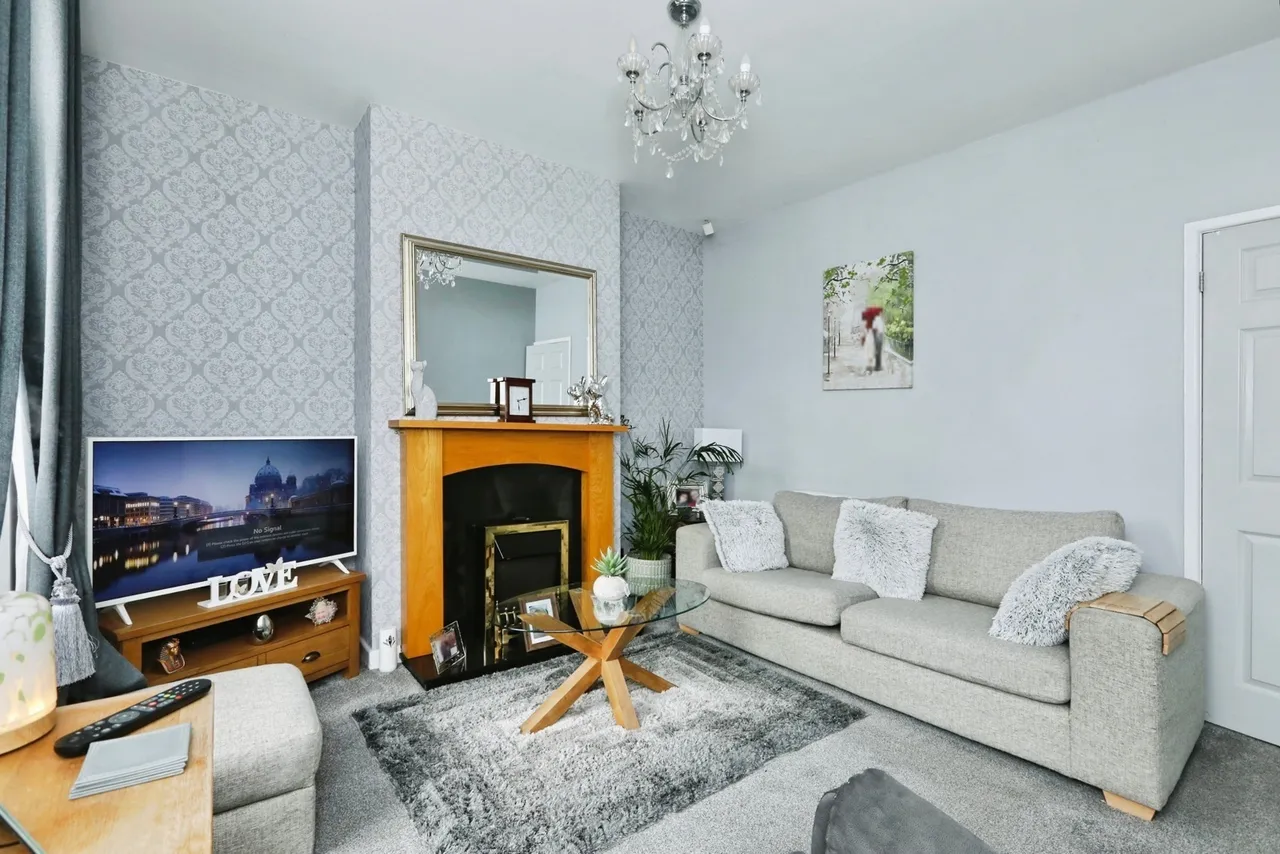 Limpsfield Road, Sheffield, S9, photo 13