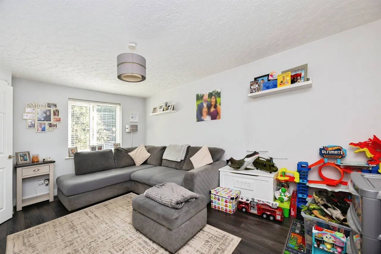Smithy Drive, Kingsnorth, Ashford, photo 4