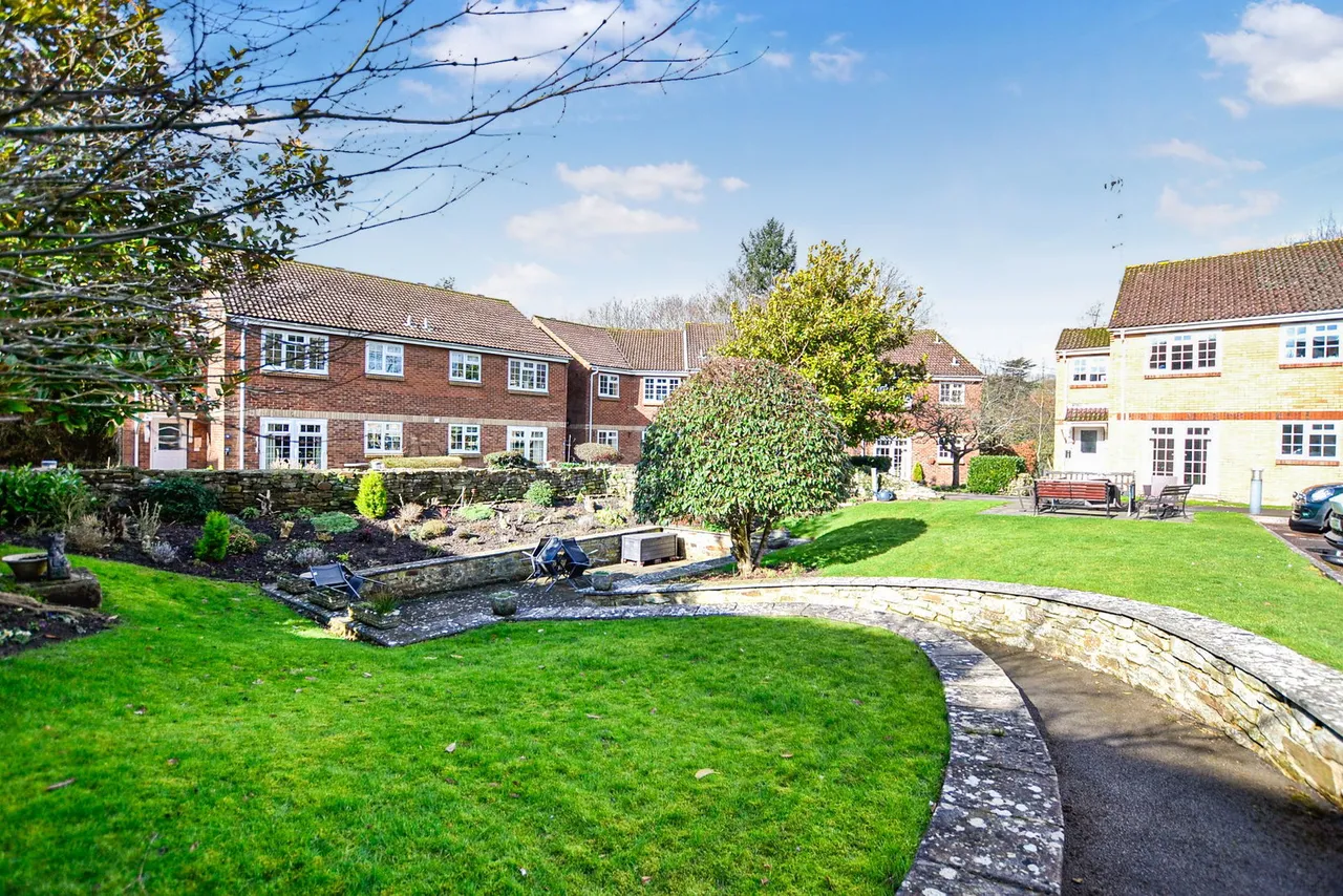 Greenway Lane, Charlton Kings, Cheltenham, GL52 6LA, photo 12