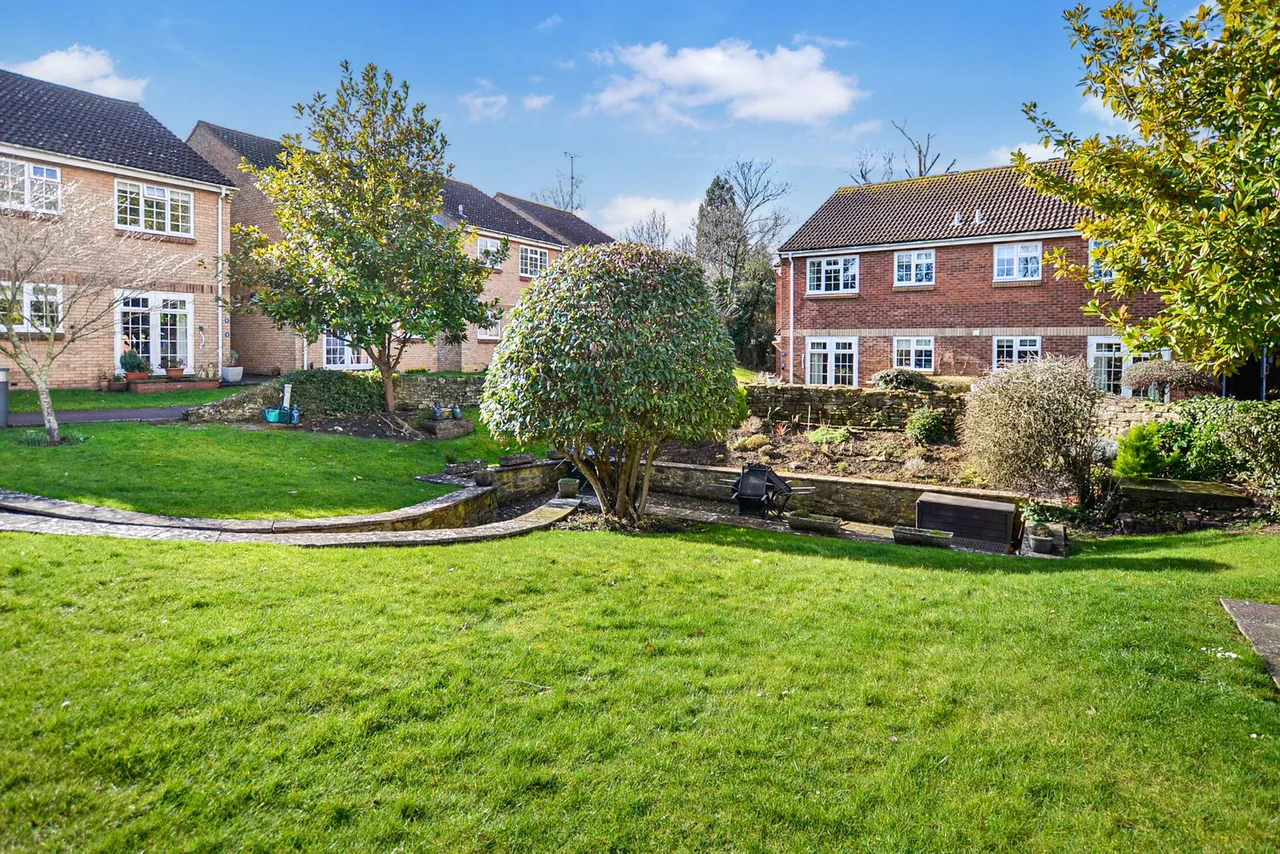 Greenway Lane, Charlton Kings, Cheltenham, GL52 6LA, photo 2