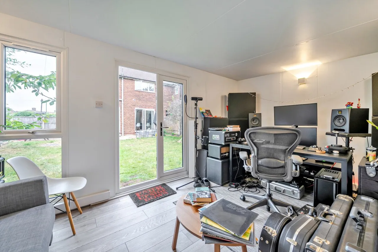 Beaumanor Gardens, New Eltham, SE9, photo 6