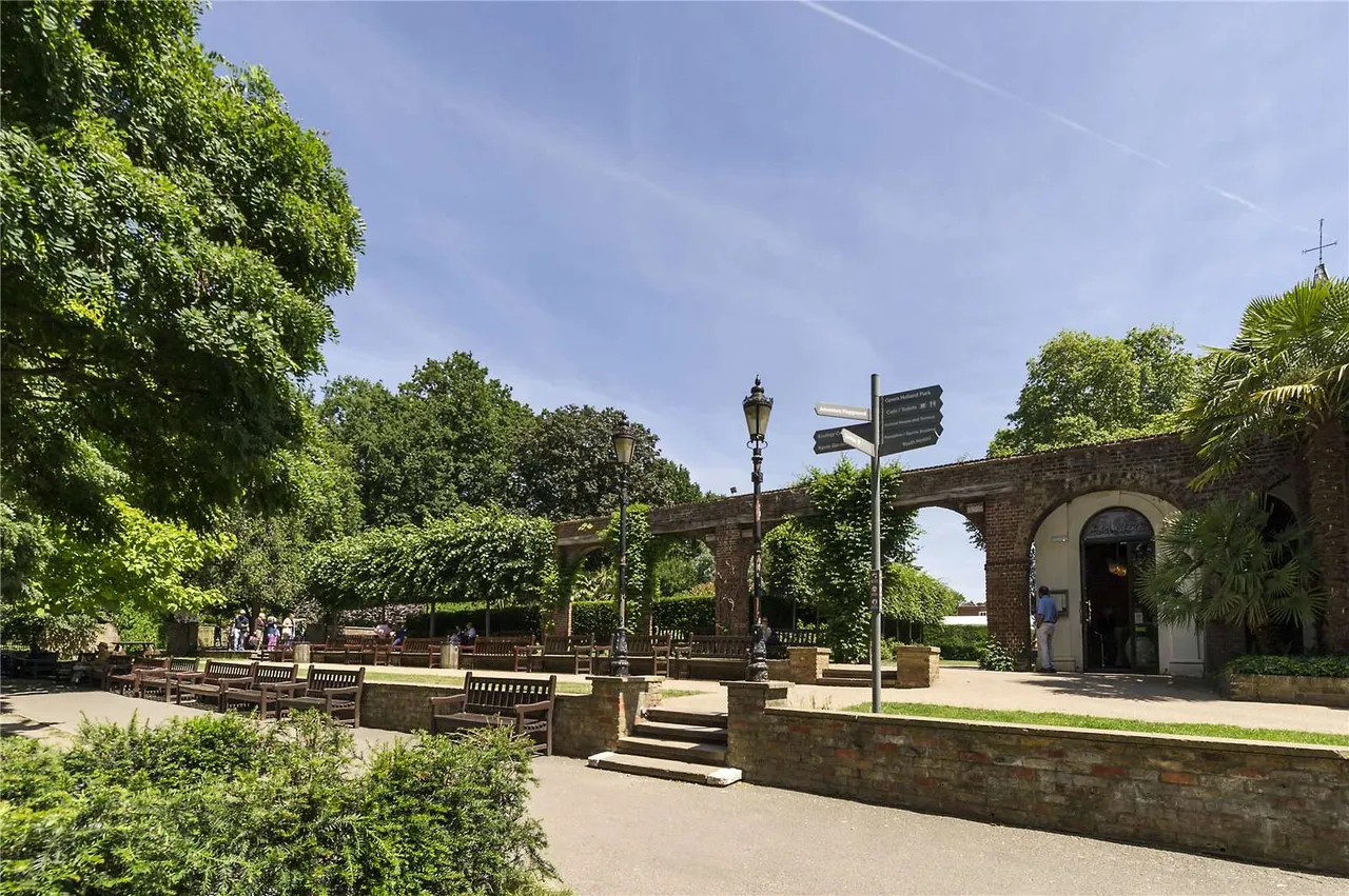 Hollandgreen Place, London, W8, photo 8