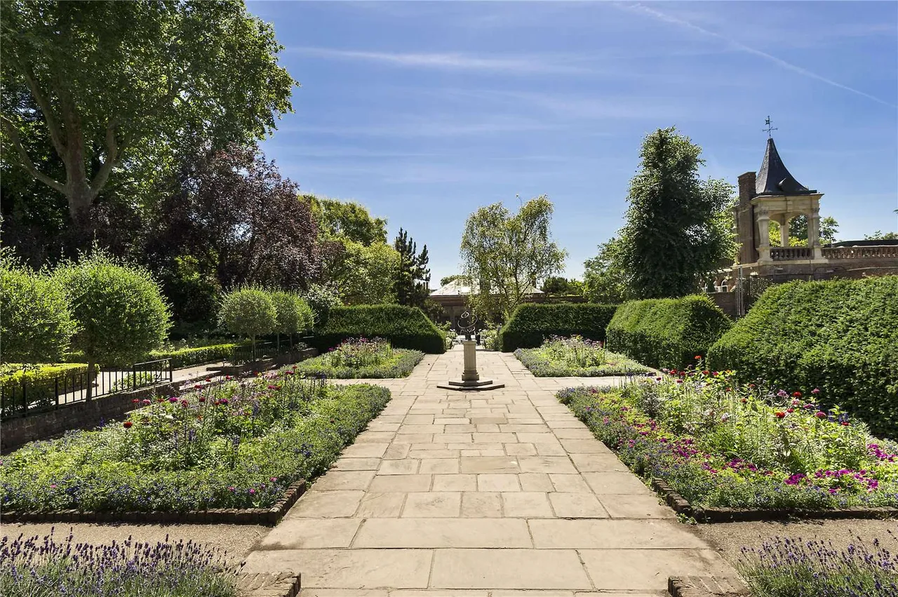 Hollandgreen Place, London, W8, photo 11