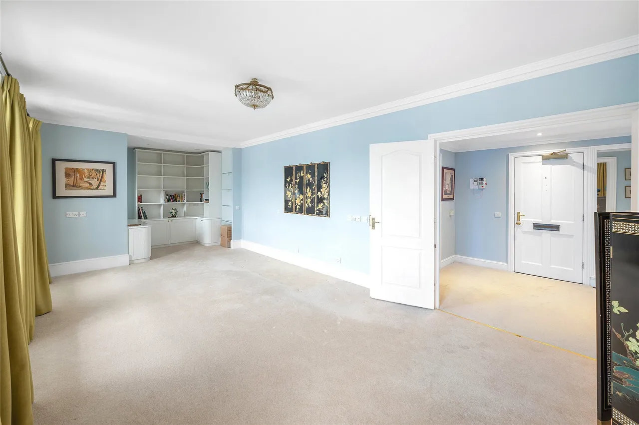 Chartwell House, 12 Ladbroke Terrace, London, W11, photo 3