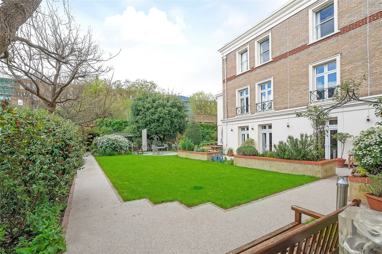 Chartwell House, 12 Ladbroke Terrace, London, W11, photo 9